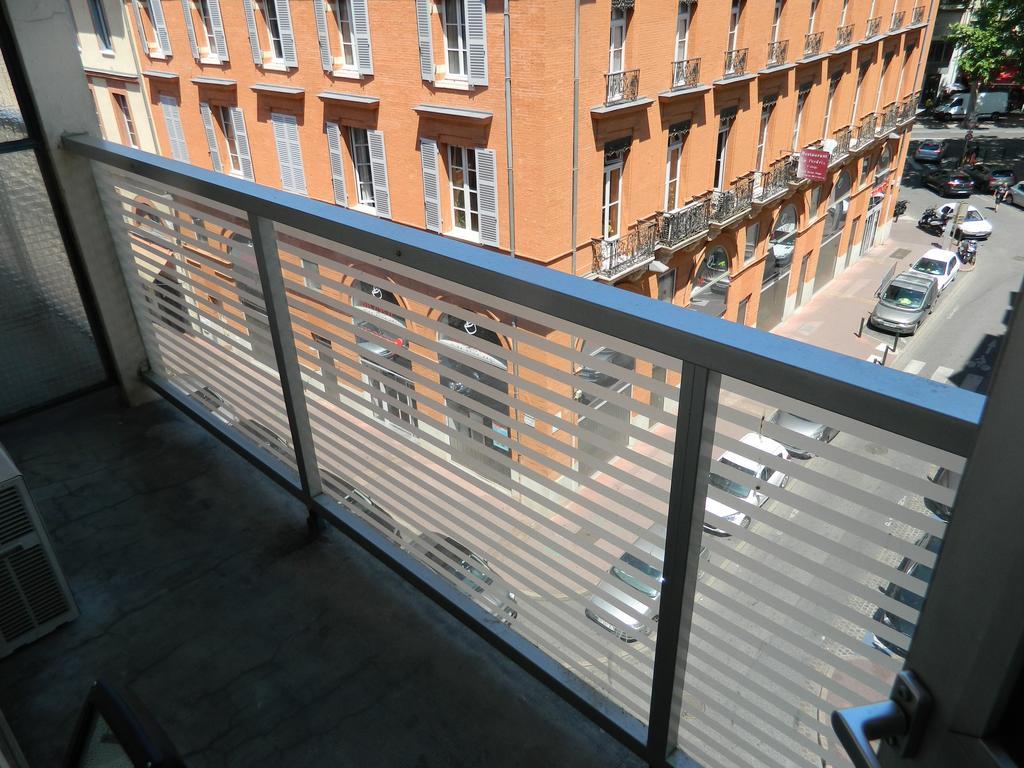 Hotel Ours Blanc - Victor Hugo Toulouse Exterior photo
